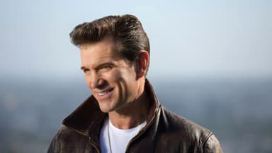 CHRIS ISAAK